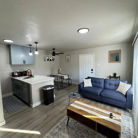 Downtown Dallas Lux Abode 1Bd